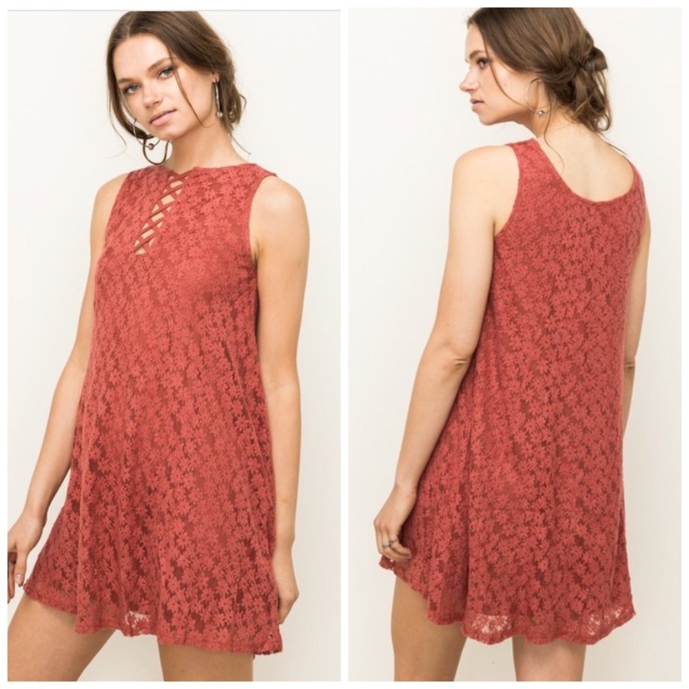 NWT Hem & Thread Lace Brushed Lace Dress